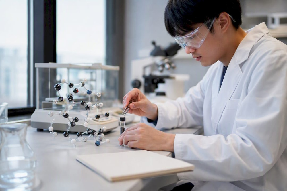 Nanomedicine Cancer Treatment: What Works and What Stalls