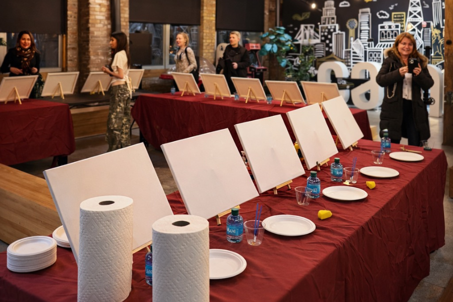 Sip, Paint & Purpose 🎨💚